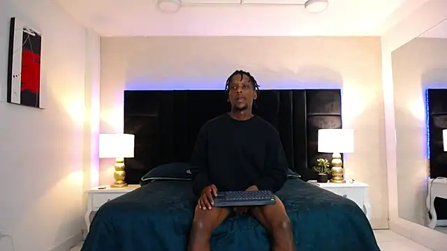 SkylerBigxxx online show from 07-23-26, 04:21