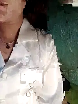 Snapshot of Linksys_nicee chatting on 09-27-25, 02:44 Linksys nicee online show from 09-27-25, 02:44