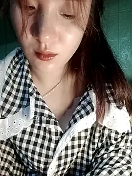 Snapshot of Linksys_nicee chatting on 10-03-25, 12:40 Linksys nicee online show from 10-03-25, 12:40