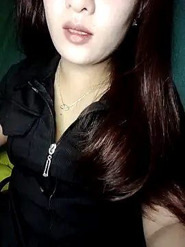 Snapshot of Linksys_nicee chatting on 10-17-25, 02:19 Linksys nicee online show from 10-17-25, 02:19