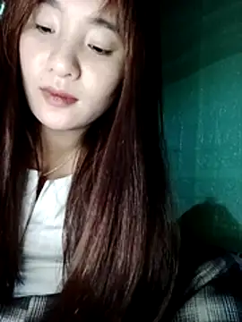 Snapshot of Linksys_nicee chatting on 10-23-25, 03:06 Linksys nicee online show from 10-23-25, 03:06