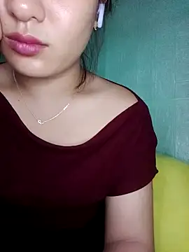 Snapshot of Linksys_nicee chatting on 10-31-25, 04:08 Linksys nicee online show from 10-31-25, 04:08