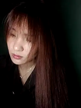 Snapshot of Linksys_nicee chatting on 11-18-25, 03:27 Linksys nicee online show from 11-18-25, 03:27