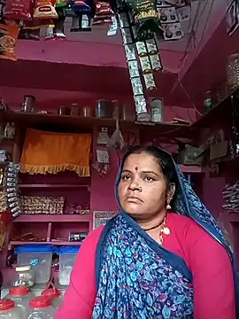 Snapshot of Sh_kiyara chatting on 09-26-25, 12:47 Sh kiyara online show from 09-26-25, 12:47