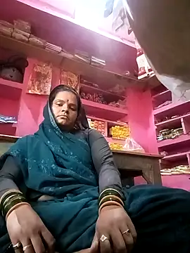 Snapshot of Sh_kiyara chatting on 09-27-25, 01:10 Sh kiyara online show from 09-27-25, 01:10