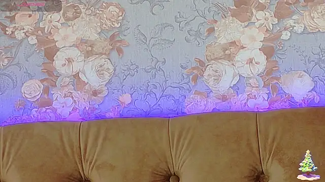 CoraVex online show from 12-22-25, 05:04