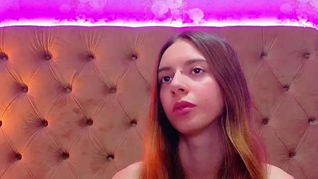 CoraVex online show from 04-26-26, 02:09