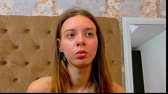 CoraVex online show from 05-28-26, 03:59