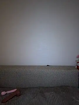 MissOyee online show from 10-11-25, 06:28