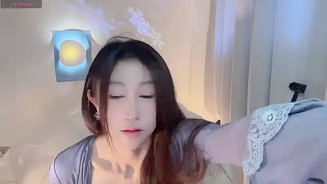 Snapshot of ai-ai-mi chatting on 06-10-26, 01:39 ai-ai-mi online show from 06-10-26, 01:39