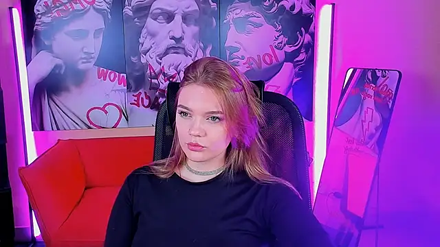 LisaMitchell online show from 10-09-25, 04:43