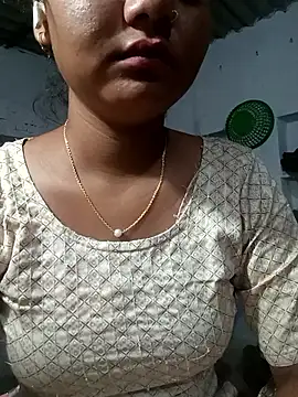 Hot Shredha online show from 10-04-25, 01:42