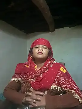 Hot Shredha online show from 10-28-25, 01:47