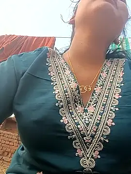 Hot Shredha online show from 11-24-25, 10:26