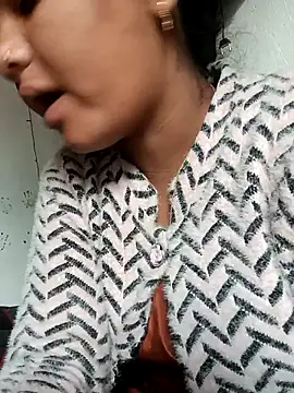 Hot Shredha online show from 11-29-25, 02:14