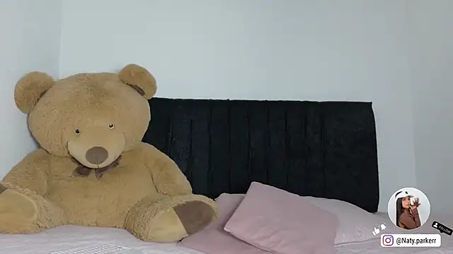 Natashaparker   online show from 06-02-26, 03:52
