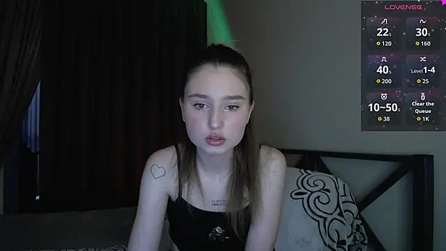 Snapshot of _Lua__ chatting on 09-23-25, 03:37  Lua   online show from 09-23-25, 03:37