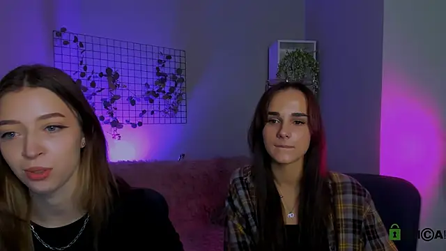 Snapshot of ariana_ross7 chatting on 09-20-25, 10:16 ariana ross7 online show from 09-20-25, 10:16