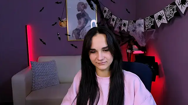 Snapshot of ariana_ross7 chatting on 10-28-25, 08:22 ariana ross7 online show from 10-28-25, 08:22