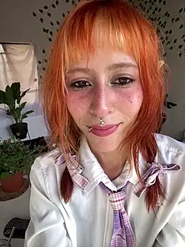 Nymphel1Moth online show from 09-22-25, 08:55