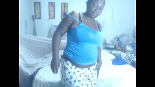 Snapshot of rachelexoticgirl chatting on 10-10-25, 04:22 rachelexoticgirl online show from 10-10-25, 04:22