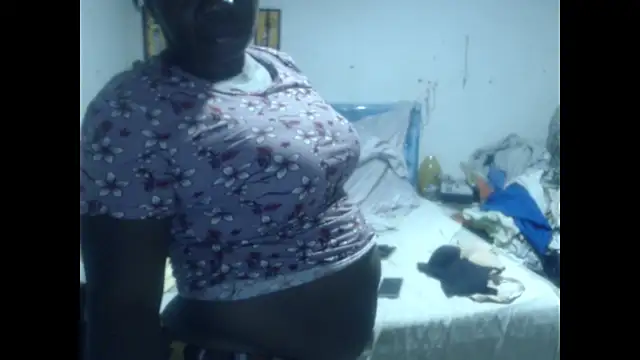 Snapshot of rachelexoticgirl chatting on 10-12-25, 03:05 rachelexoticgirl online show from 10-12-25, 03:05