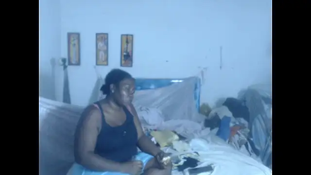 Snapshot of rachelexoticgirl chatting on 10-17-25, 03:20 rachelexoticgirl online show from 10-17-25, 03:20