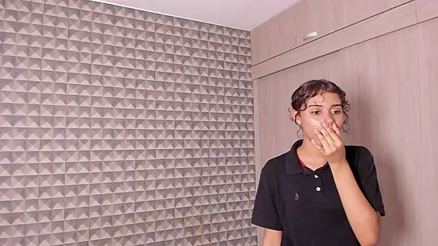 Snapshot of MissDhana chatting on 11-21-25, 07:23 MissDhana online show from 11-21-25, 07:23