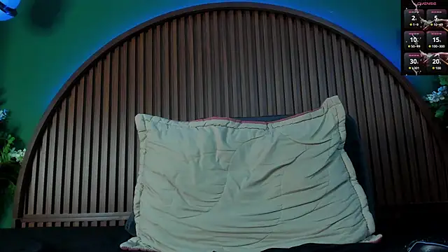 Snapshot of JeergMuscle chatting on 11-08-25, 04:34 JeergMuscle online show from 11-08-25, 04:34