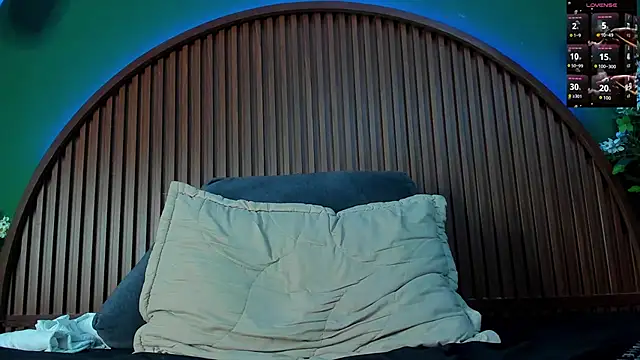 Snapshot of JeergMuscle chatting on 11-28-25, 07:00 JeergMuscle online show from 11-28-25, 07:00