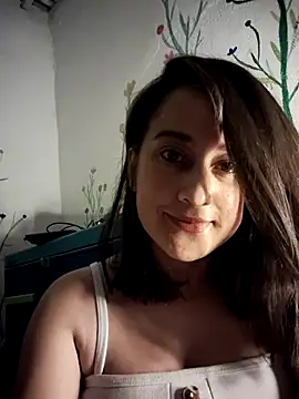 Snapshot of valery506 chatting on 10-18-25, 03:42 valery506 online show from 10-18-25, 03:42