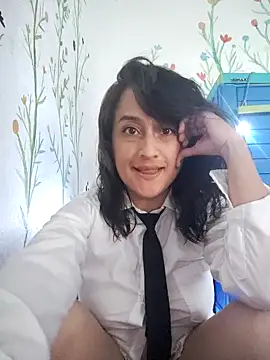 Snapshot of valery506 chatting on 10-31-25, 08:43 valery506 online show from 10-31-25, 08:43