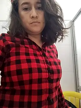 Snapshot of valery506 chatting on 11-23-25, 04:29 valery506 online show from 11-23-25, 04:29