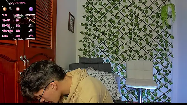 bellmontneon online show from 11-21-25, 11:31