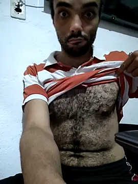 Snapshot of IcedTaboo chatting on 11-06-25, 10:32 IcedTaboo online show from 11-06-25, 10:32