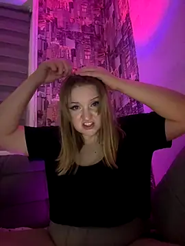 GretieLee online show from 10-14-25, 04:52