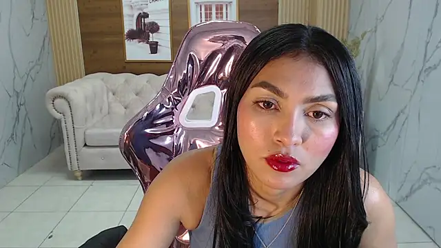 lissandra s online show from 10-06-25, 07:55