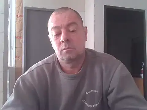 Snapshot of hugoboys4576 chatting on 11-24-25, 11:32 hugoboys4576 online show from 11-24-25, 11:32