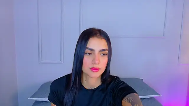 Snapshot of ElectraScot chatting on 11-27-25, 07:05 ElectraScot online show from 11-27-25, 07:05