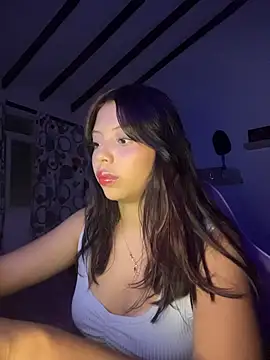 Snapshot of Kitty_Cum2 chatting on 12-05-25, 12:30 Kitty Cum2 online show from 12-05-25, 12:30