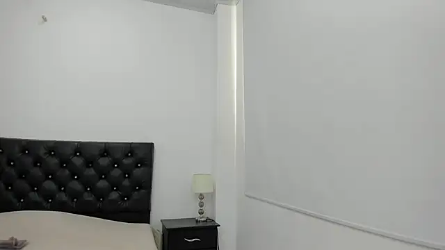 Alejandra rossi1 online show from 09-30-25, 07:30