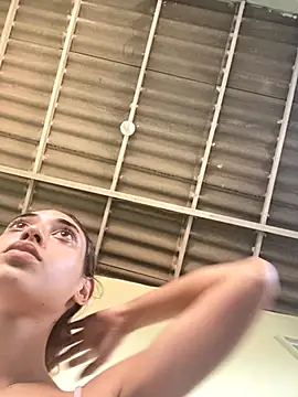 loirinhaaa online show from 10-09-25, 04:05