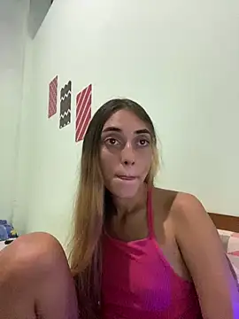 loirinhaaa online show from 12-20-25, 10:06