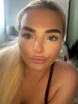 BelleXx online show from 09-19-25, 01:45