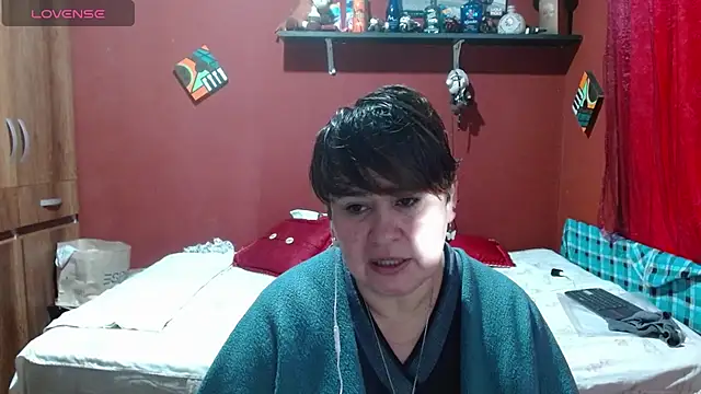 Snapshot of Sasharosee2 chatting on 11-27-25, 01:35 Sasharosee2 online show from 11-27-25, 01:35