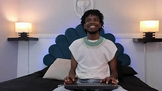 AllexJacob online show from 10-01-25, 01:39