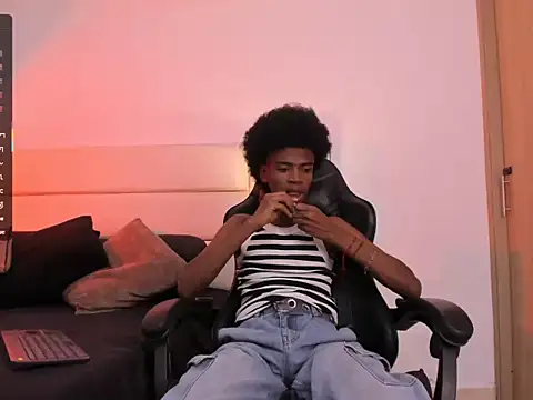 AllexJacob online show from 11-04-25, 01:32