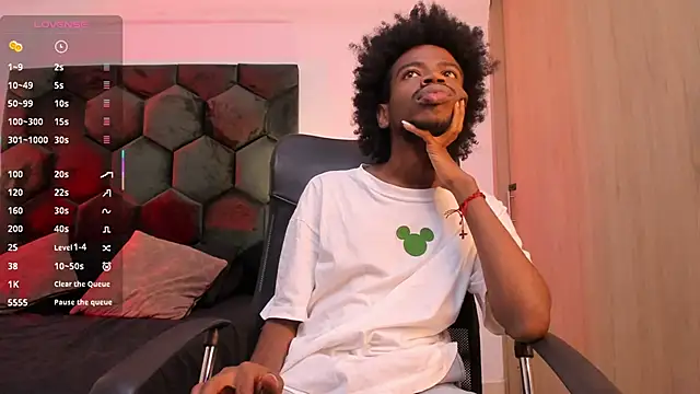 AllexJacob online show from 04-25-26, 01:25