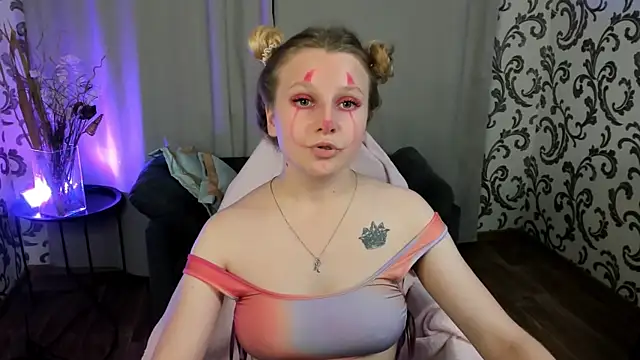 Snapshot of _Velvet_peach_ chatting on 10-25-25, 12:13 Velvet peach online show from 10-25-25, 12:13