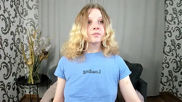 Snapshot of _Velvet_peach_ chatting on 11-19-25, 11:43 Velvet peach online show from 11-19-25, 11:43